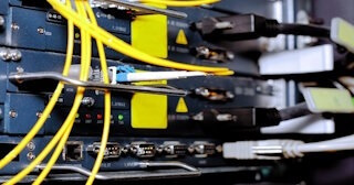 Заказать монтаж сетей в Липецке. Обслуживание ПК, ремонт от 312 руб